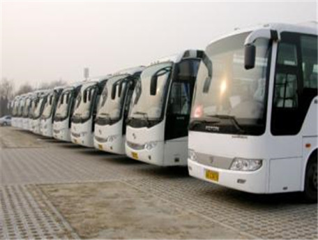 鄭州圣誕節(jié)租賃大巴車(chē)就找河南中原旅游大巴車(chē)租賃