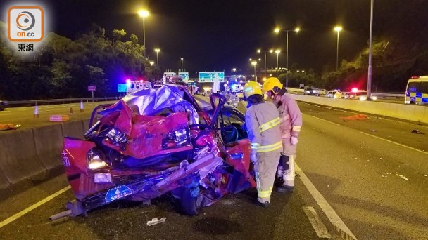 鄭州旅游大巴與出租車相撞5人死亡包括2名司機(jī)http://jiance.net.cn/