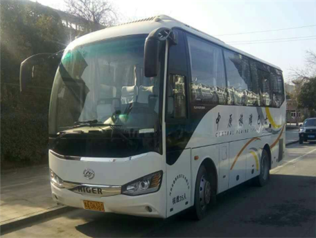 35座 中巴車